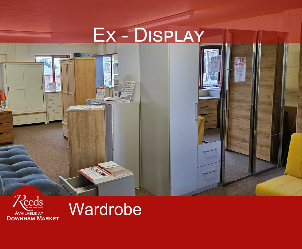 Elle - Wardrobe